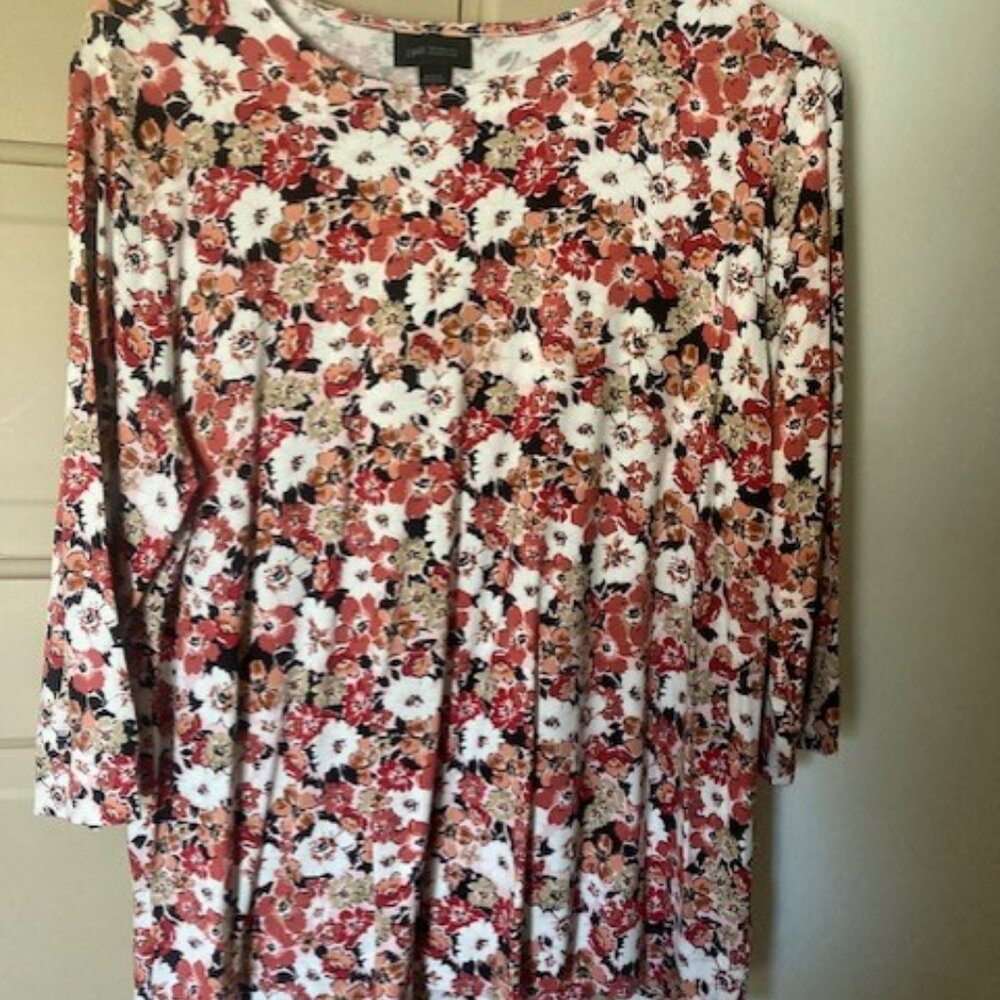 J Jill Floral Top, Size Medium, 3/4 Sleeve